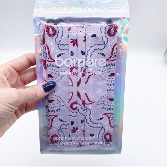 NWT-Barrierre-5 Disposable Premium Bandana Mask - Picture 1 of 6